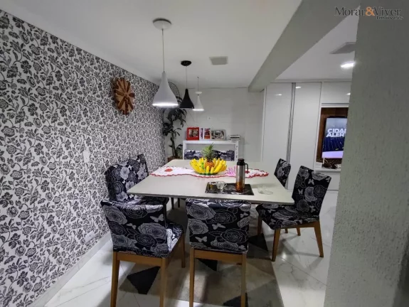 Imagem Triplex para Venda em Curitiba, Sitio Cercado, 3 dormitórios, 2 suítes, 3 banheiros, 2 vagas