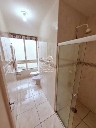 Imagem Imperdível oportunidade: Apartamento de alto padrão em Pitangueiras, Guarujá-SP! 4 quartos, 1 suíte, 2 salas, 3 banheiros, 2 vagas de garagem, 200m² de área. Venda ou locação.