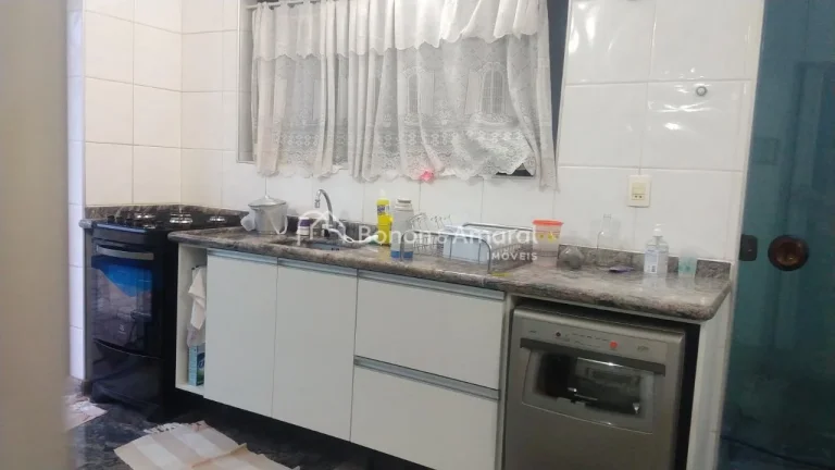 Imagem Casa a venda Condomínio São Joaquim

Casa a venda no condomínio São Joaquim em Valinhos.
Com 3 s...