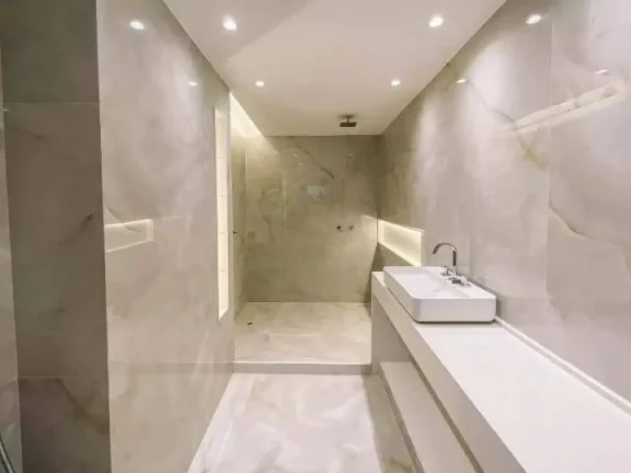 Imagem Apartamento todo reformado rua Sá ferreira com Atlântica 184m2