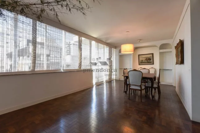 Imagem Apartamento 3 quartos, 1 suite, 2 vagas, 274 m2 varanda, para modernizar