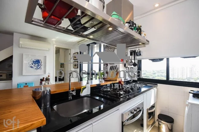 Imagem Apartamento em Pinheiros com 70m², charmoso e funcional...Duplex, andar alto, vista espetacular!