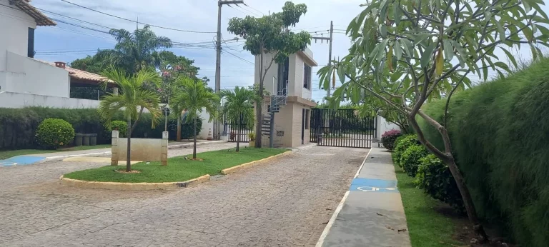 Imagem Portal do Atlântico - Casa 4/4 com Área de Lazer e 2 Vagas de Garagem