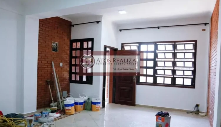 Imagem Atenção: Chegou a sua Oportunidade de comprar um Sobrado no Socorro com Desing EUROPEU. Vendo lindo sobrado no bairro do Socorro, imóvel com um Stilo totalmente diferente dos outros que você visitou, esse imóvel conta com 4 Dormitórios, sendo 1 Suíte, Arm