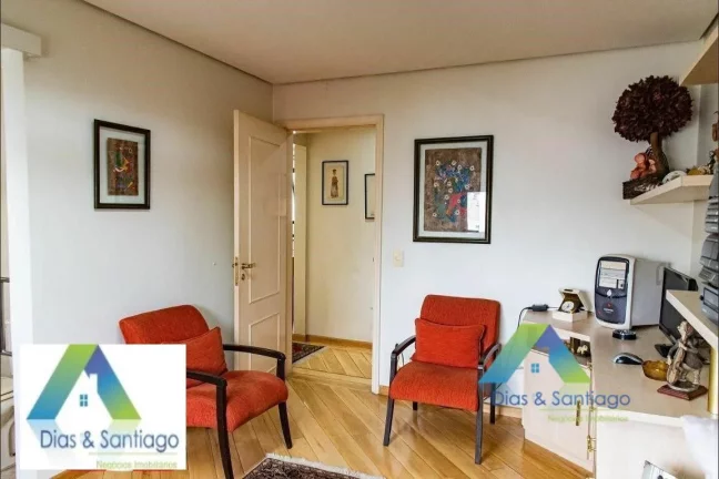 Imagem Apartamento alto padrão em 230m² sendo uma unidade por andar com 4 suítes, 4 vagas de garagem em localização privilegiada a 650mts Metrô Chácara Klabin