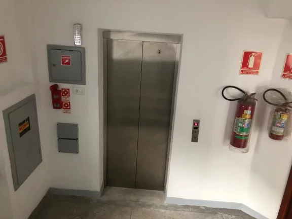 Imagem Prédio Comercial em Santos para locação com 1000m² com elevador!