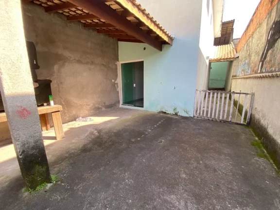 Imagem Sobrado com 2 dormitórios à venda, 72 m² por R$ 350.000,00 - Jardim Varan - Suzano/SP