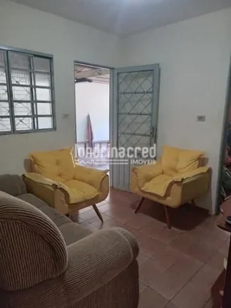 Imagem Casa à venda 3 Quartos, 2 Vagas, Eucaliptos, Londrina - PR