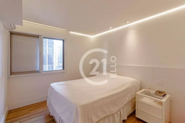 Imagem Apartamento reformado com 105m² no coração do Itaim Bibi.