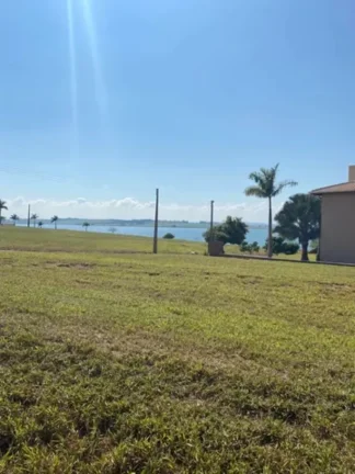 Imagem Terreno em Condomínio à Venda em Paranapanema-SP 600m² de Área no Bairro Residencial