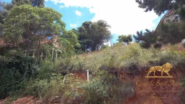 Imagem Terreno à venda, 668 m² - V Cristina - Campos do Jordão/São Paulo