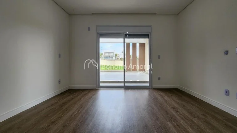 Imagem Casa de condominio a venda em Campinas no Aborais..

Linda e imponente residência, recém construí...