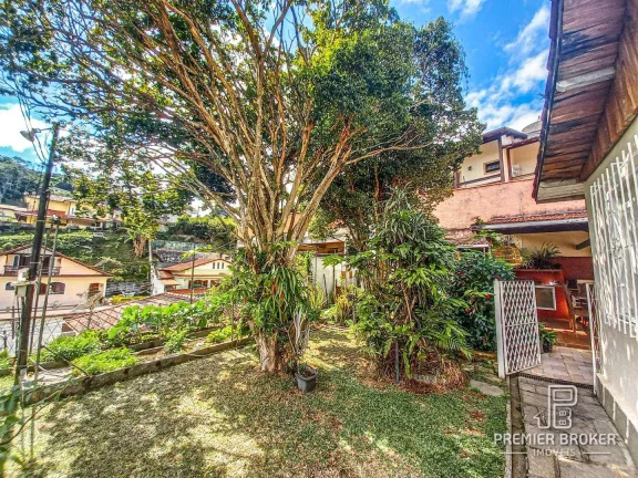 Imagem Casa à venda, 185 m² por R$ 810.000,00 - Araras - Teresópolis/RJ
