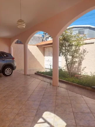 Imagem Casa com 3 dormitórios à venda, 390 m² por R$ 900.000,00 - Centro - Ferraz de Vasconcelos/SP