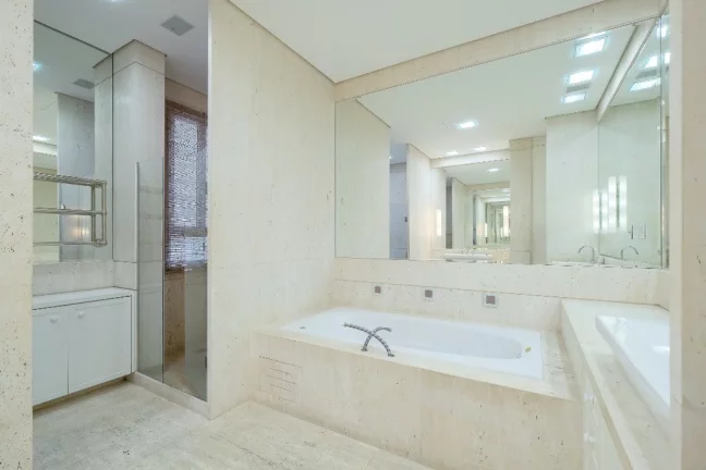 Imagem Luxuoso apartamento para locação em São Paulo-SP, Jardim Guedala, 3 quartos, 3 suítes, 4 banheiros, 8 vagas, 532m².