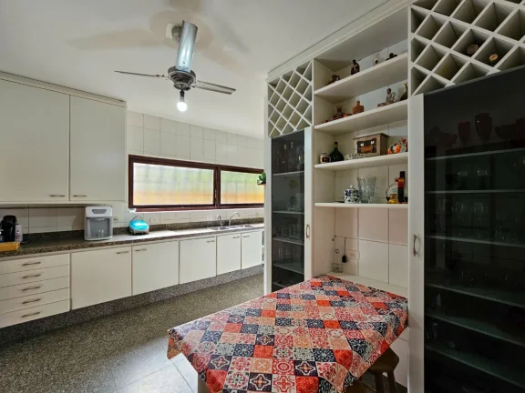 Imagem Casa de Luxo à Venda na Riviera de São Lourenço ? Módulo 20Se você busca Módulo 20: 5 Quartos, 5 Suítes, 2 Salas, 5 Vagas de Garagem, 604m² de Área!