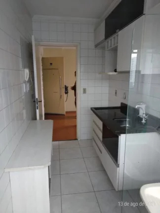Imagem Oportunidade - Apartamento Andar Médio de 2 Dormitórios e 1 vaga de garagem na Vila Carmosina a 2min da Estação Dom Bosco
