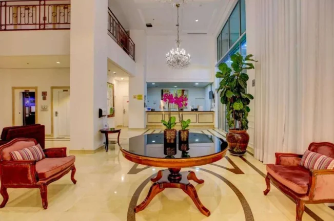 Imagem Flat disponível para locação no Quality Suites Oscar Freire em Pinheiros, com 32m², 1 dormitório e 1 vaga