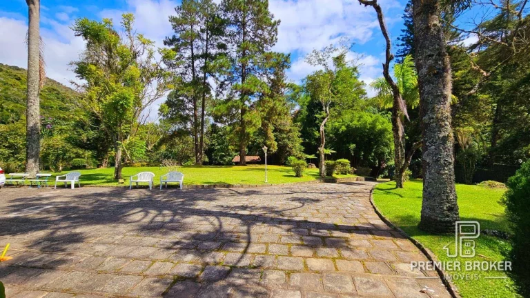 Imagem Sítio à venda, 5000 m² por R$ 2.200.000,00 - Albuquerque - Teresópolis/RJ