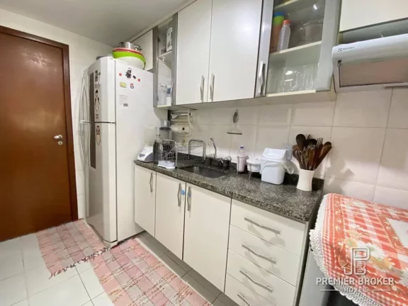 Imagem Apartamento à venda, 60 m² por R$ 470.000,00 - Artistas - Teresópolis/RJ