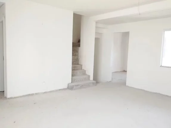 Imagem Sobrado à Venda no Villa Serena | 3 Quartos | Campo Comprido
