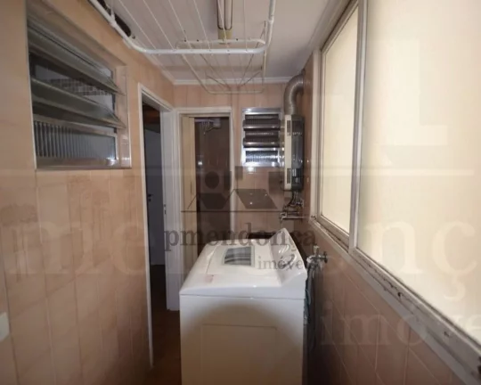 Imagem Apartamento em perfeito estado de conservação, piso em porcelanato, living para 02 ambientes, banh...