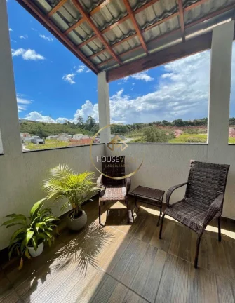 Imagem Casa térrea, 4 dormitórios (1 suíte), 2 vagas, Portal dos Pássaros, Sjc.