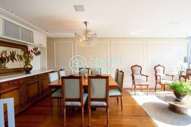 Imagem Apartamento com 207m² em um simpático prédio, em uma das ruas mais charmosa do Jardim Paulista. L...