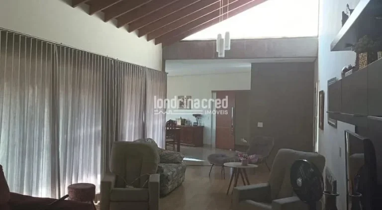 Imagem Casa no Condomínio Estancia Cabral casa com 4 dormitórios, 4 banheiros e 3 vagas de garagem e 350 metros de construção