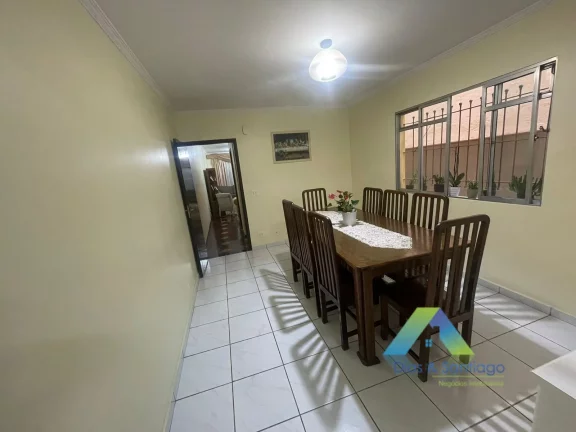 Imagem Excelente sobrado com 250m² e alto padrão de acabamento!
