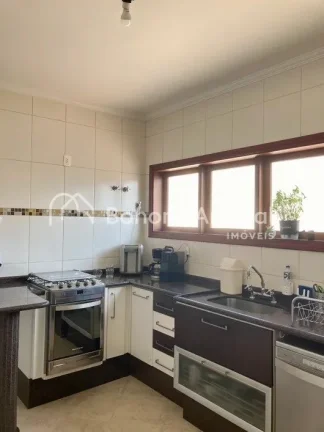 Imagem Casa bem localizada no bairro Chapadão, em uma rua tranquila, próxima a rodovias e comércios.

O ...