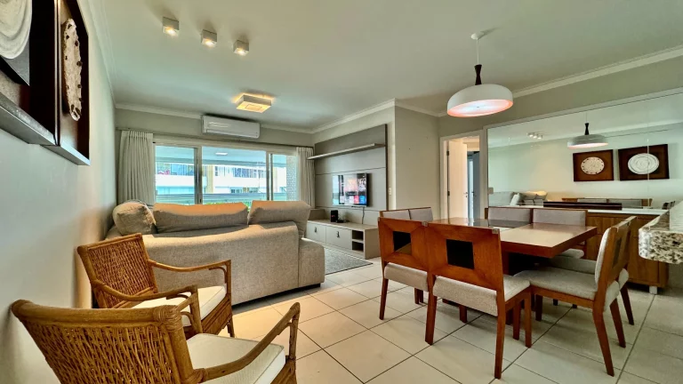 Imagem Imperdível apartamento à venda em Riviera de São Lourenço Módulo 07! 3 quartos, 2 suítes, 2 salas, 2 vagas de garagem, 124m² de área. Confira!