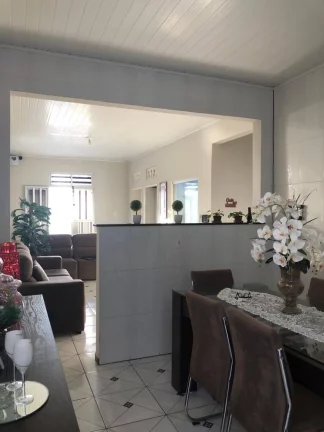 Imagem Casa à venda no Dezoito do Forte - 3 quartos, 3 wc, 150m² - Confira!