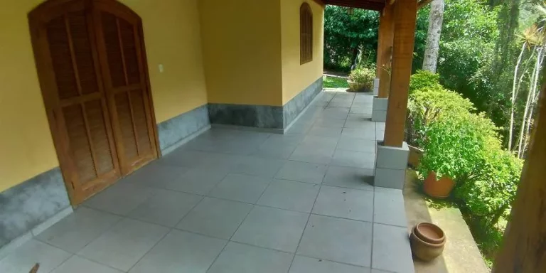 Imagem VENDO ESTA MARAVILHOSA CASA EM NOVA FRIBURGO. ESTRADA FRIBURGO/ TERESOPOLIS