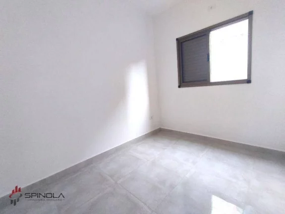 Imagem Sobrado com 2 dormitórios à venda, 50 m² por R$ 350.000,00 - Maracanã - Praia Grande/SP