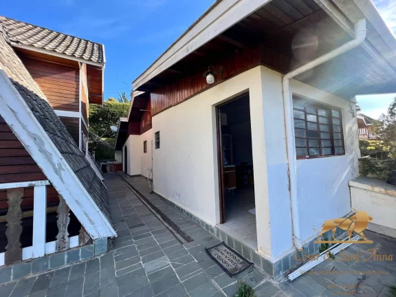 Imagem Casa, Chalé e Edicula a venda em Campos do Jordão-SP