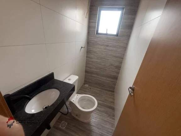 Imagem Sobrado com 2 dormitórios à venda, 57 m² por R$ 360.000,00 - Mirim - Praia Grande/SP