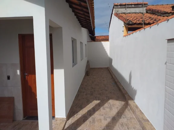 Imagem Casa para Venda em Itanhaém, Tupy, 2 dormitórios, 1 suíte, 1 banheiro, 2 vagas