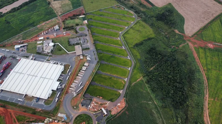 Imagem TERRENO - 200,00 M² - RESIDENCIAL VILLAGIO PAULÍNIA