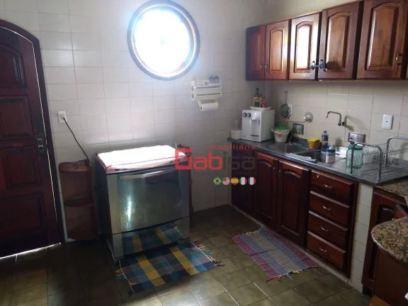 Imagem Casa com 3 dormitórios à venda, 283 m² por R$ 800.000,00 - Centro - São Pedro da Aldeia/RJ