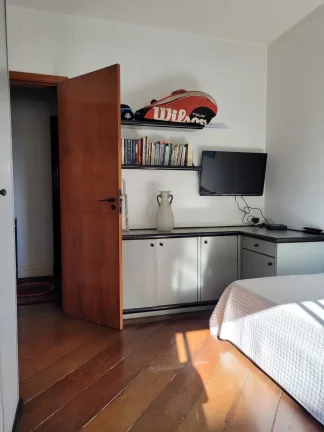 Imagem Apartamento 200 M², 4Q, 3 Suítes, 5 Banheiros, 3 Vagas, Varanda Gourmet, Academia, Piscina, Salão de Festas, Lareira, Playground.