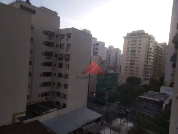 Imagem Apartamento com varanda, sala dois quartos ,sendo um com suite e dependencias completa em predio muito conceituado no jardim icarai,Condominio do Edif