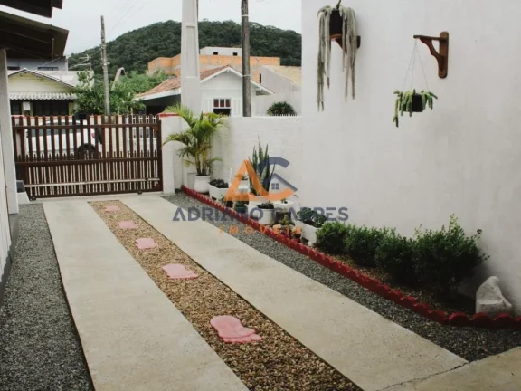 Imagem Casa com 04 quartos, no bairro Gravatá de Penha, Adriano Carpes Imóveis Vende