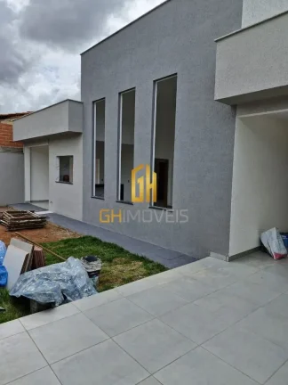 Imagem Casa com 3 quartos no Parque das Nações, em terreno com 225m² com 115m² de área construída pos...