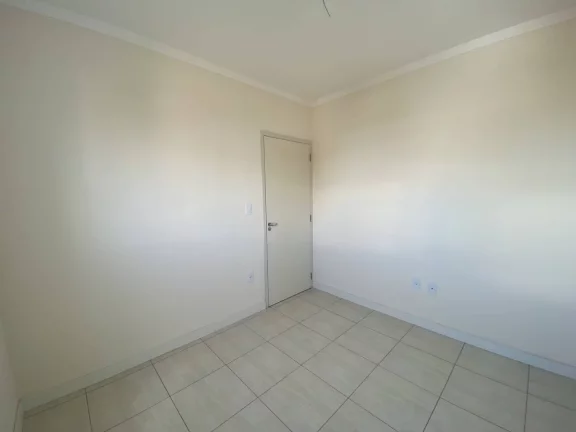 Imagem Apartamento de 2 Dormitórios à Venda no Condomínio Biarritz
