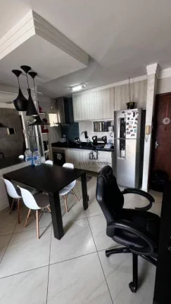 Apartamento à venda, 51 m² por R$ 300.000,00 - Jardim Refúgio - Sorocaba/SP