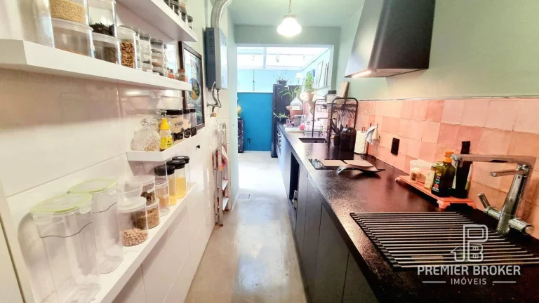 Imagem Apartamento à venda, 68 m² por R$ 585.000,00 - Várzea - Teresópolis/RJ