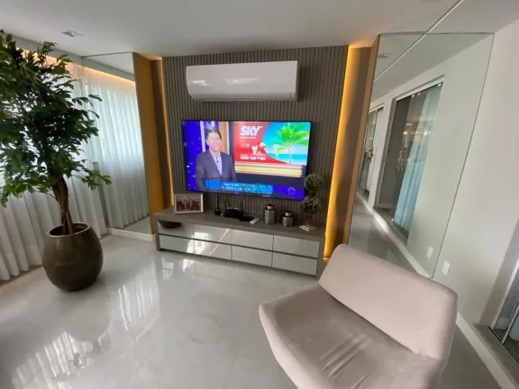 Imagem Apartamento com 4 dormitórios à venda em prédio Frente Mar no centro de Balneári