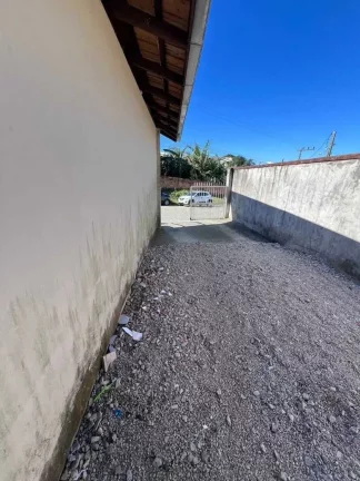 Imagem Terreno de 340m² com casa de 2 dormitórios e 1 vaga de garagem Zimbros