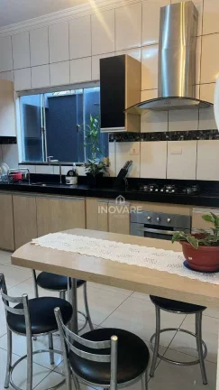 Imagem Casa com 3 dormitórios à venda, 220 m² por R$ 700.000,00 - Jardim Nova Itumbiara - Itumbiara/GO